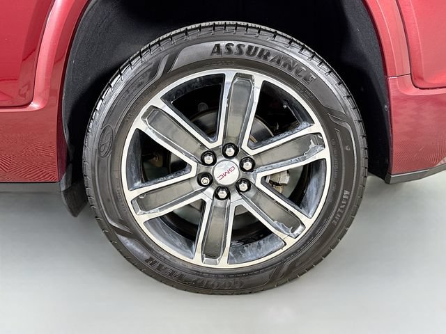 Used 2017 GMC Acadia Denali FWD image 34