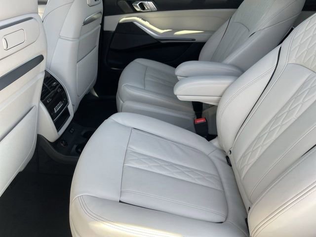Used 2026 BMW X7 M60i AWD/4WD image 17