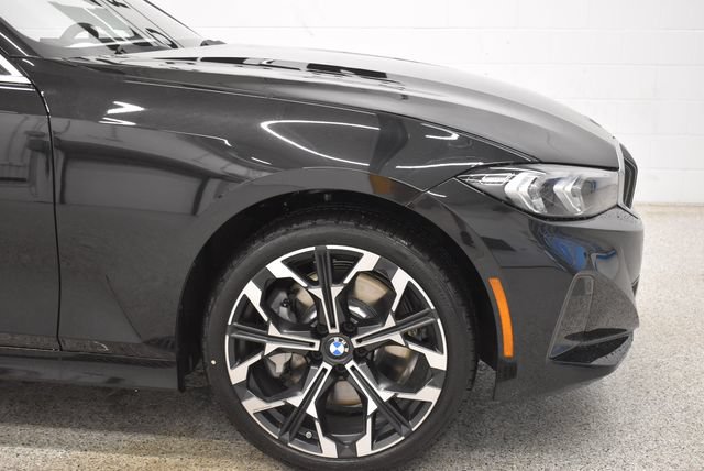 New 2026 BMW 330i xDrive Sedan w/ Premium Package AWD/4WD image 13
