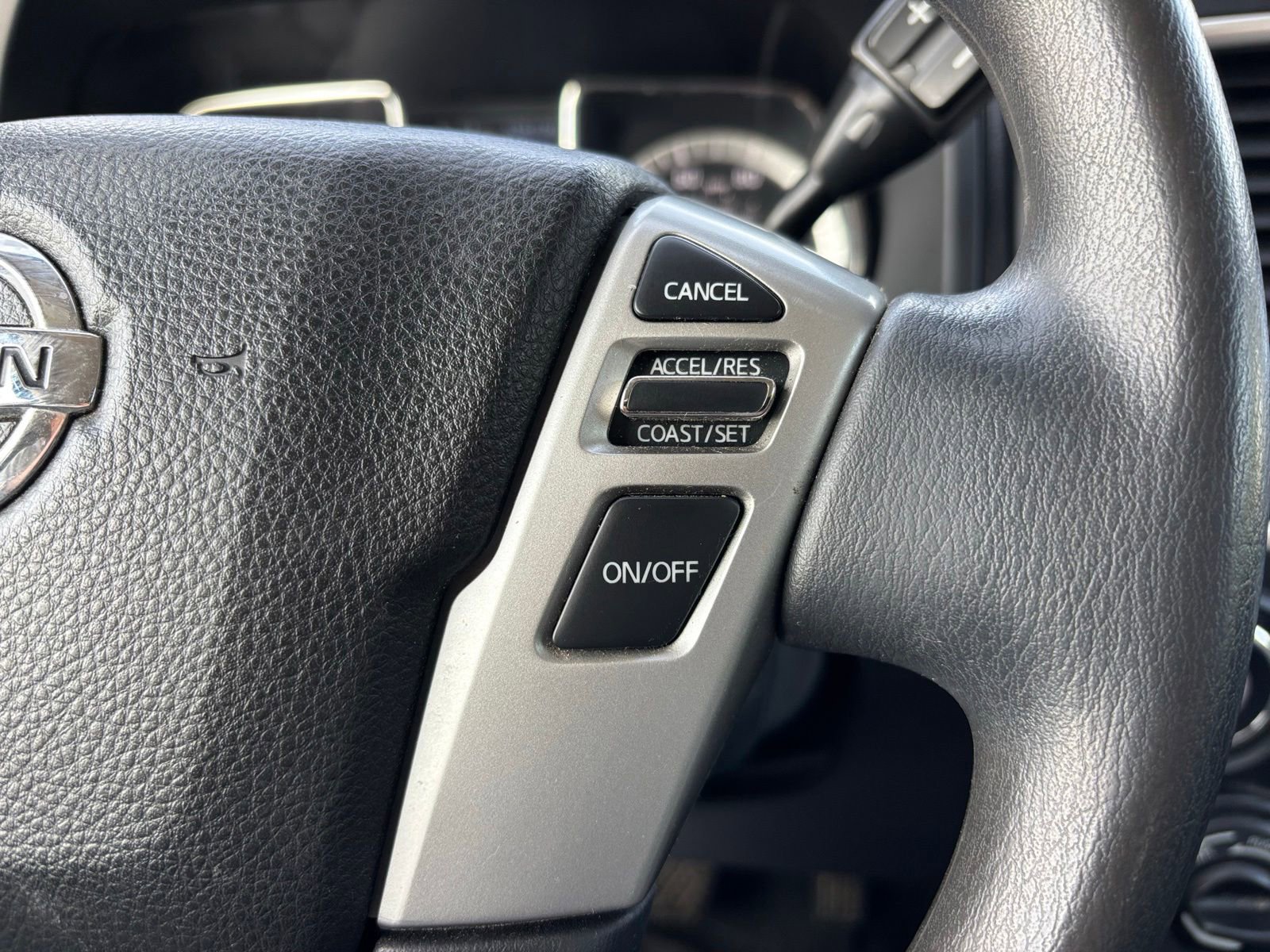 Used 2019 Nissan Titan S AWD/4WD image 14