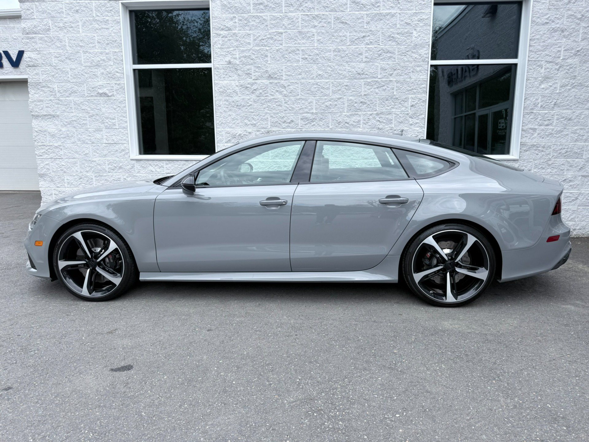 Used 2016 Audi RS 7 Prestige w/ Carbon-Optic Package AWD/4WD image 4