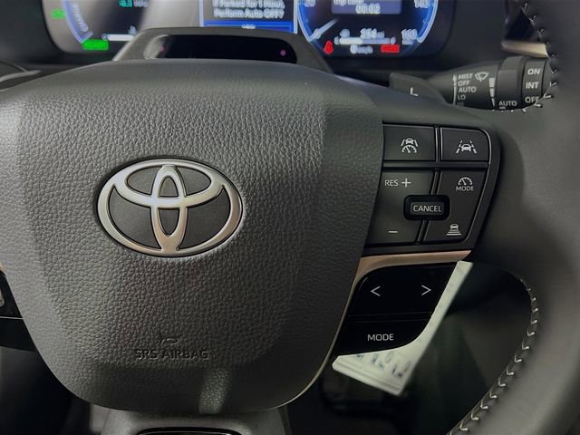 New 2025 Toyota Crown Signia image 17