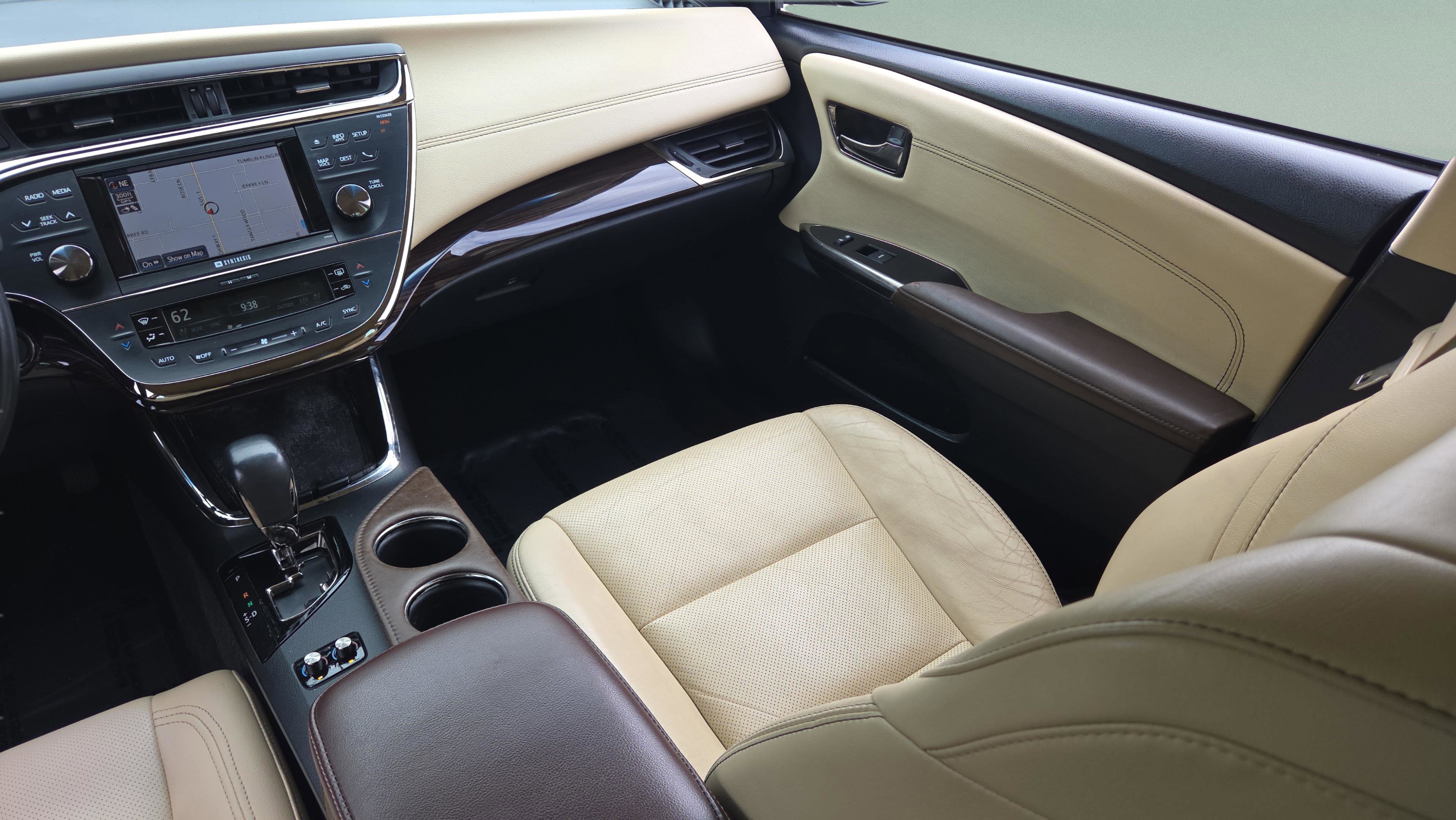 Used 2014 Toyota Avalon Limited image 14