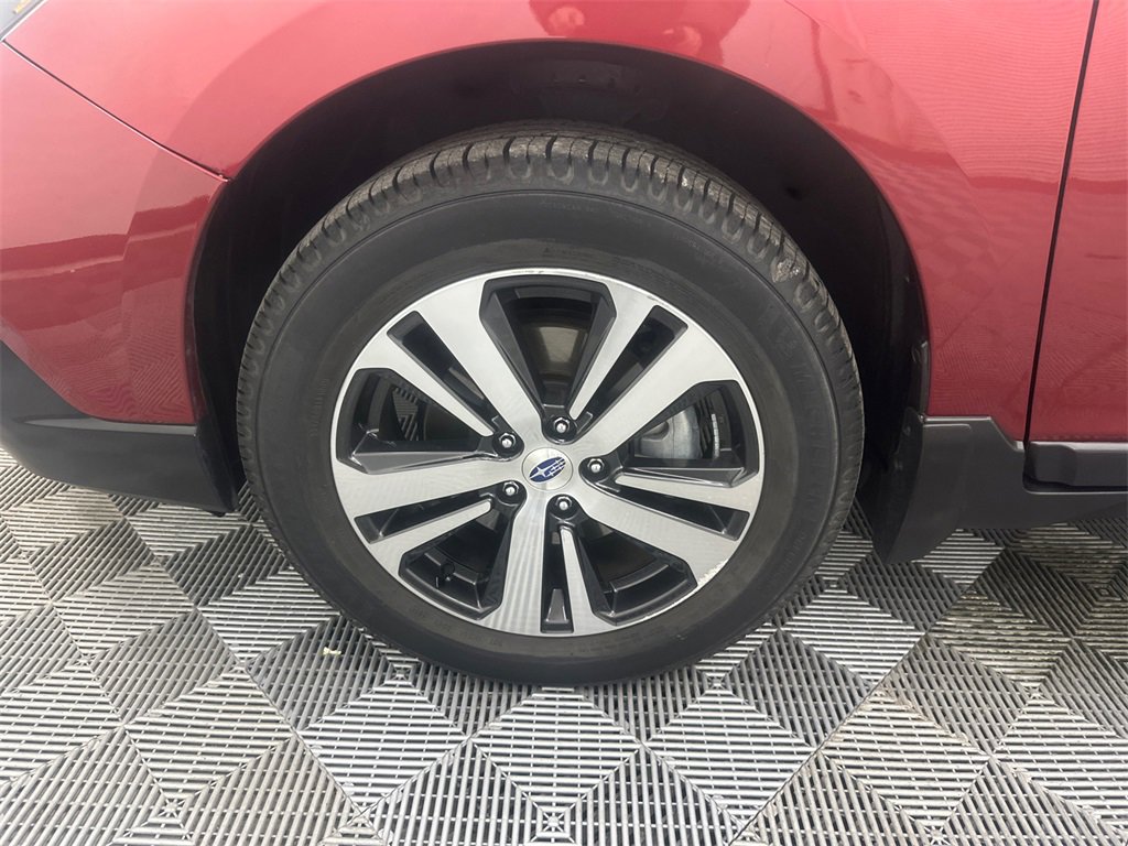 Used 2018 Subaru Outback 2.5i Limited image 13