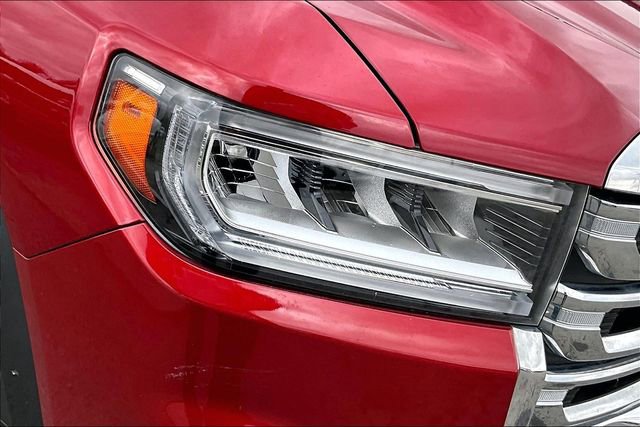 Used 2023 GMC Acadia SLE w/ Driver Convenience Package image 33