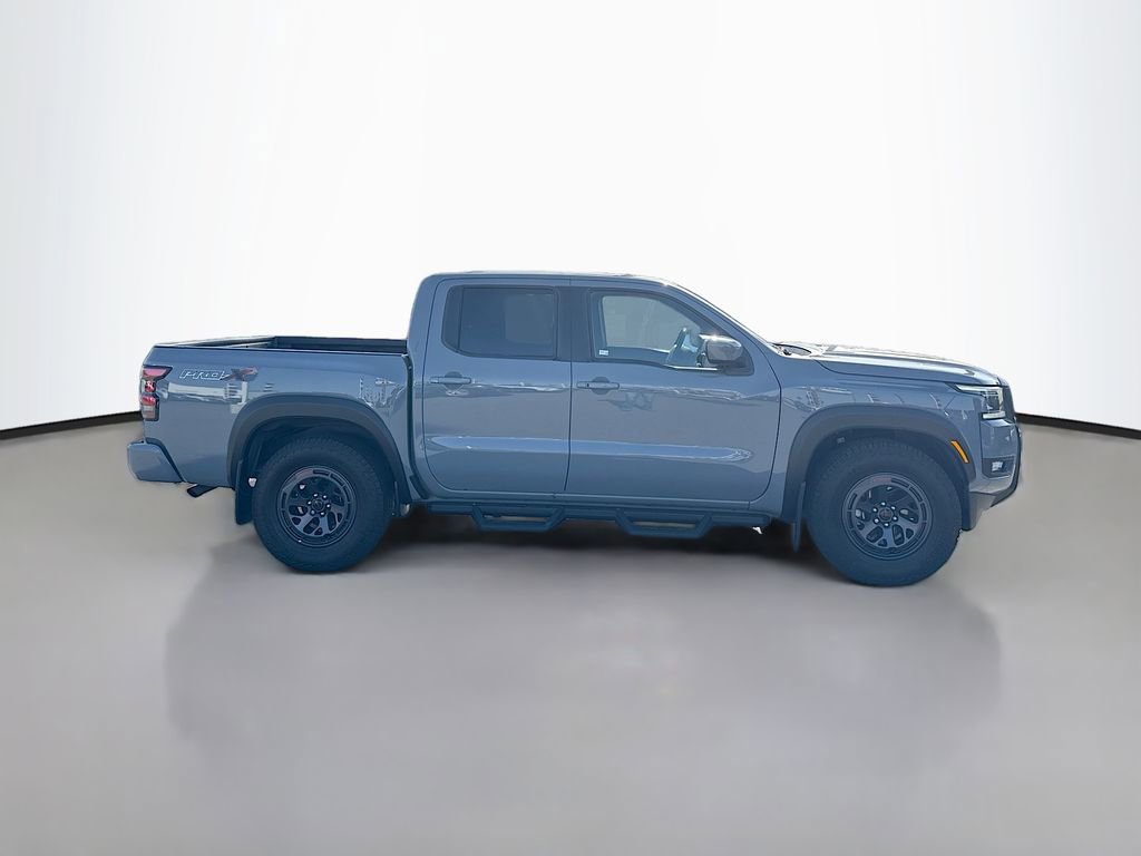 Used 2025 Nissan Frontier Pro-X image 8