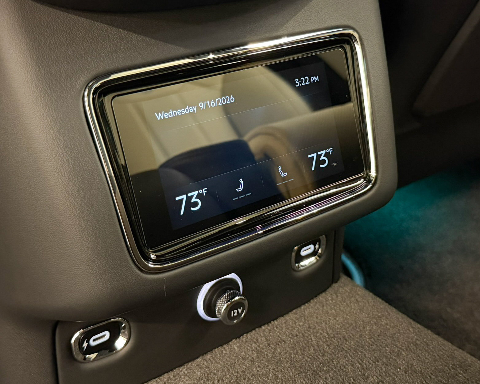 New 2027 Bentley Bentayga AWD/4WD image 47