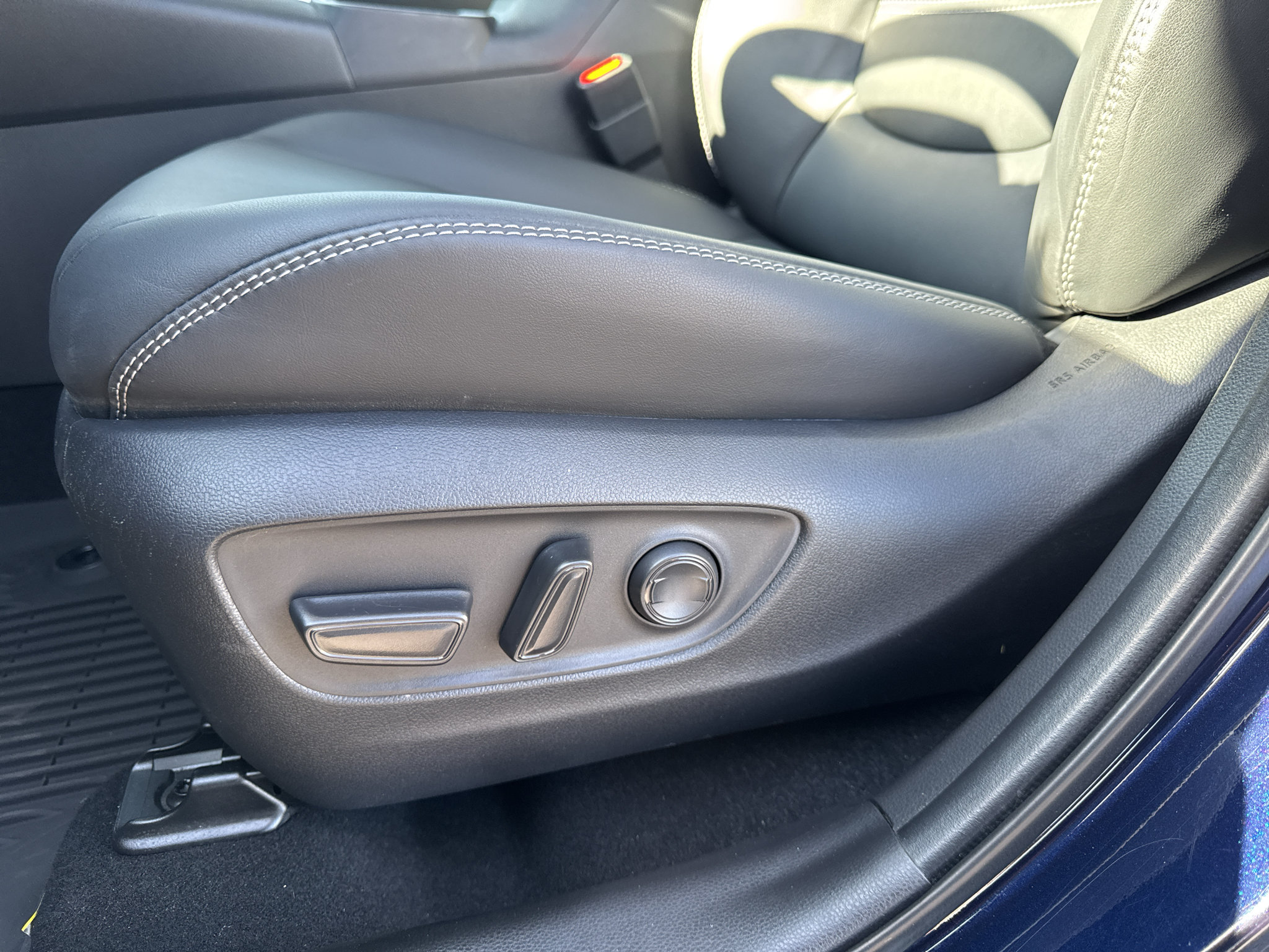 Certified 2025 Toyota RAV4 XLE Premium w/ Weather Package AWD/4WD image 15