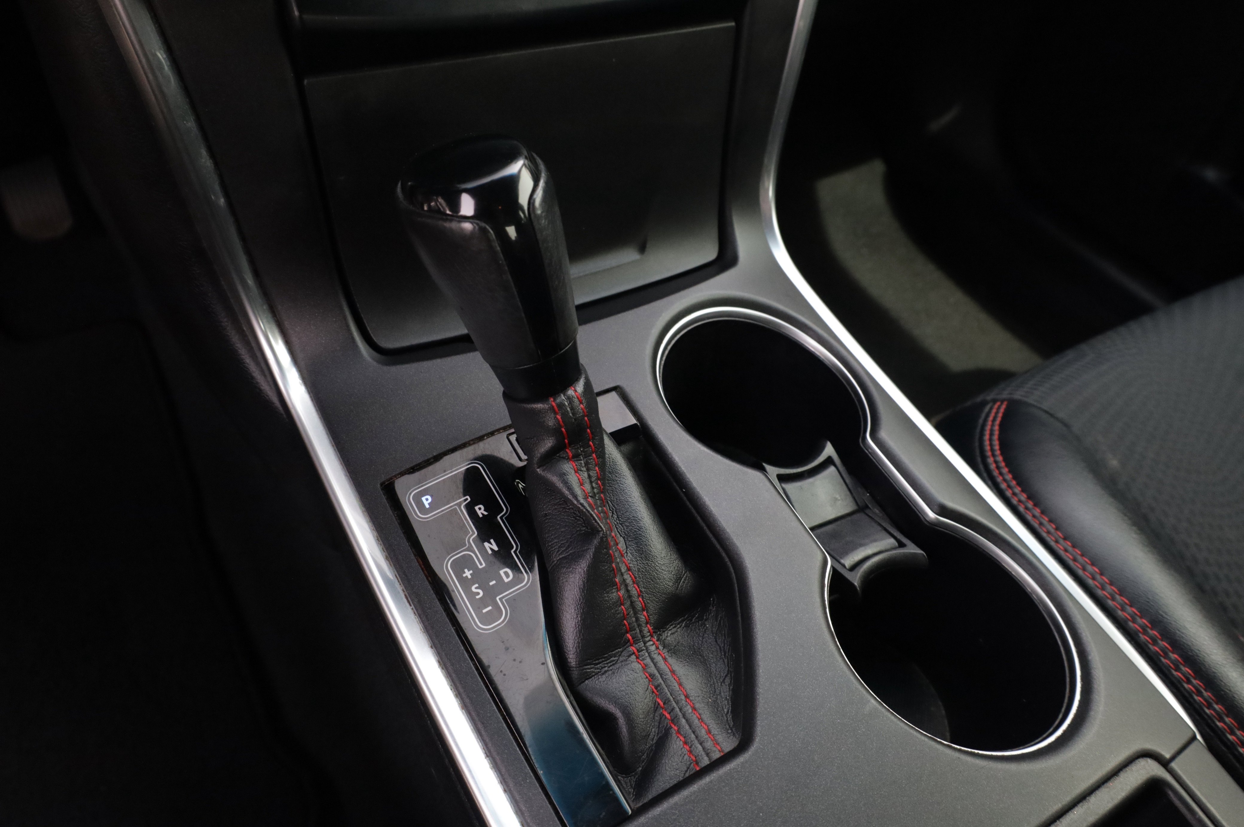 Used 2017 Toyota Camry SE FWD image 10