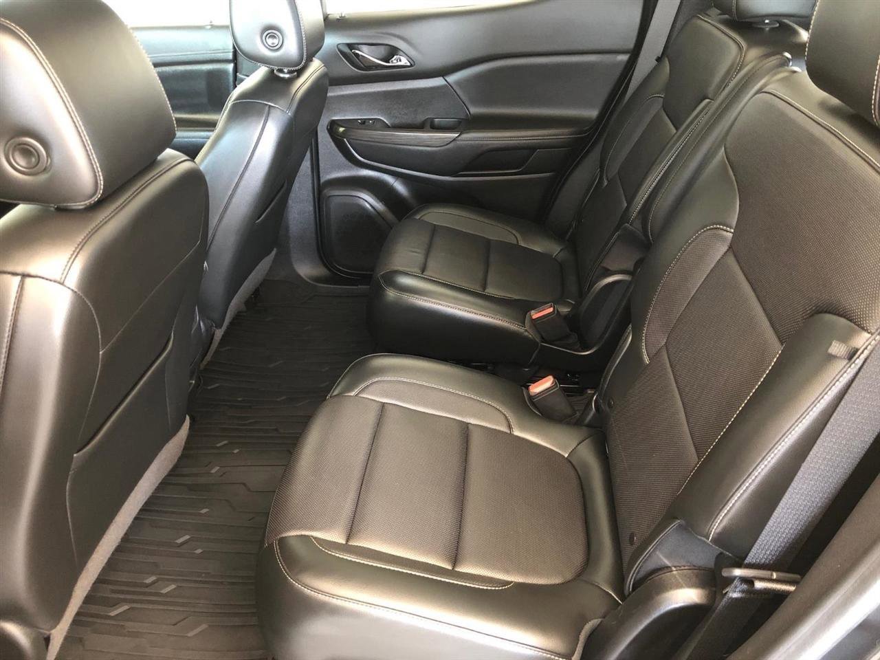 Used 2020 GMC Acadia SLT w/ Driver Alert Package II AWD/4WD image 8