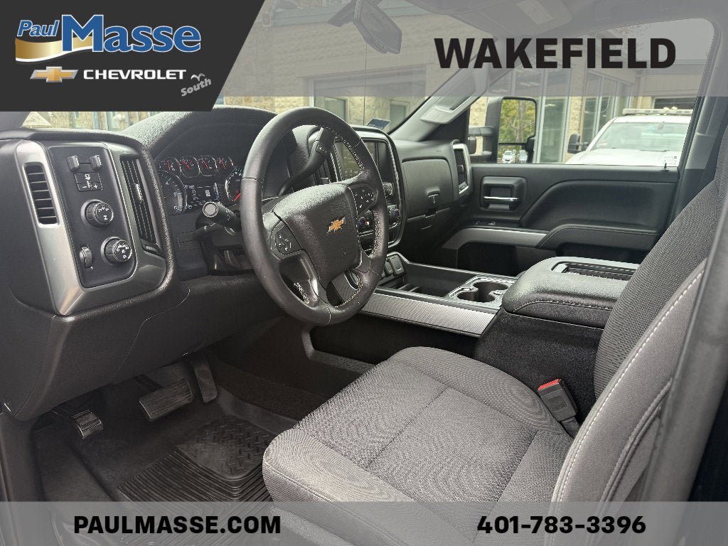 Used 2018 Chevrolet Silverado 2500 LT w/ Midnight Edition AWD/4WD image 10