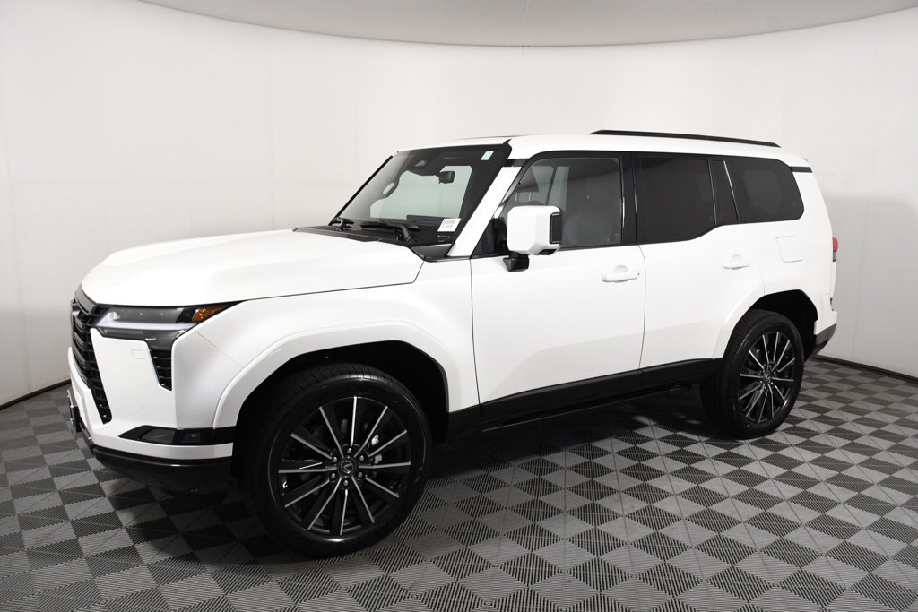 Used 2025 Lexus GX 550 w/ Cold Area Package AWD/4WD image 2