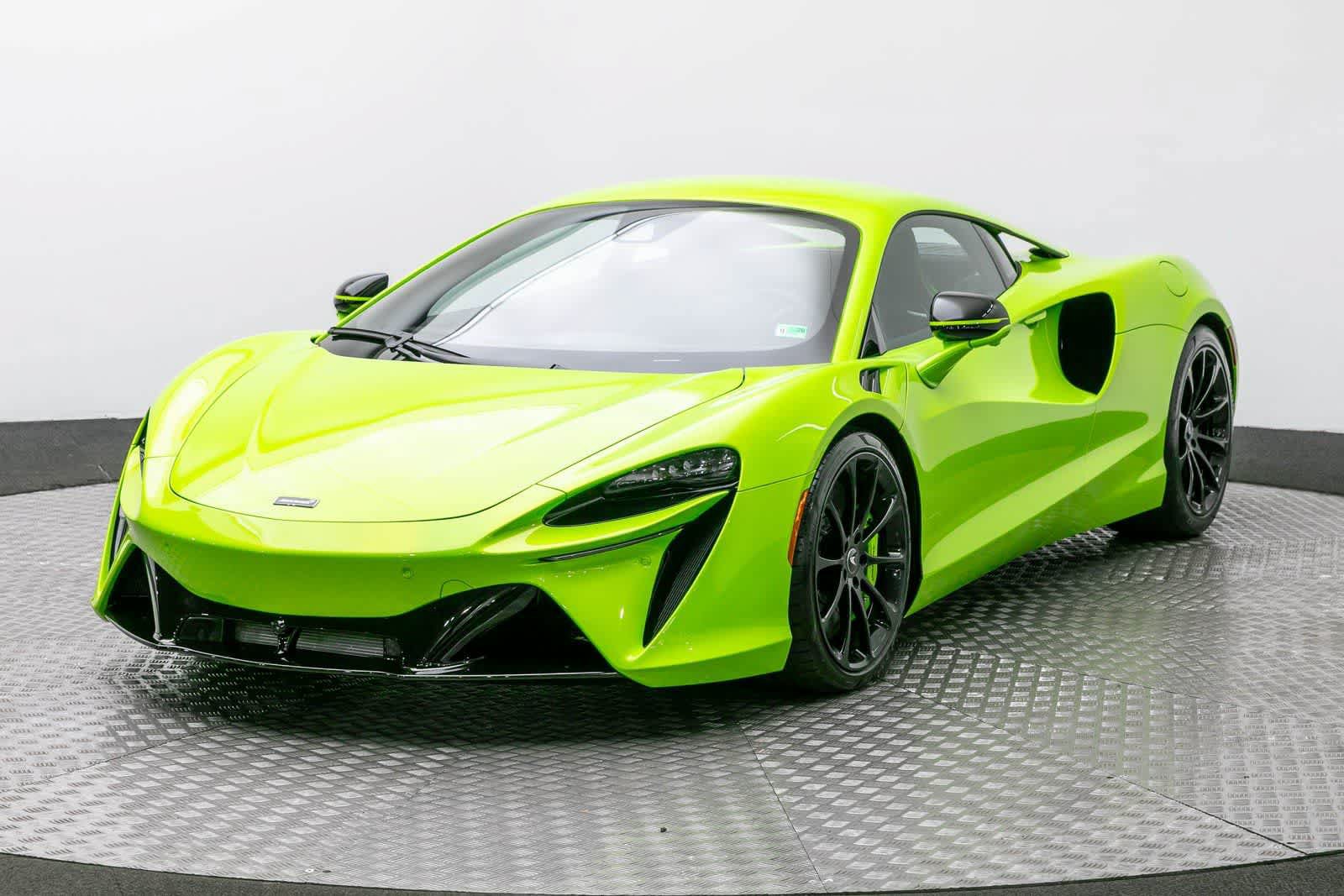 New 2026 McLaren Artura RWD image 1