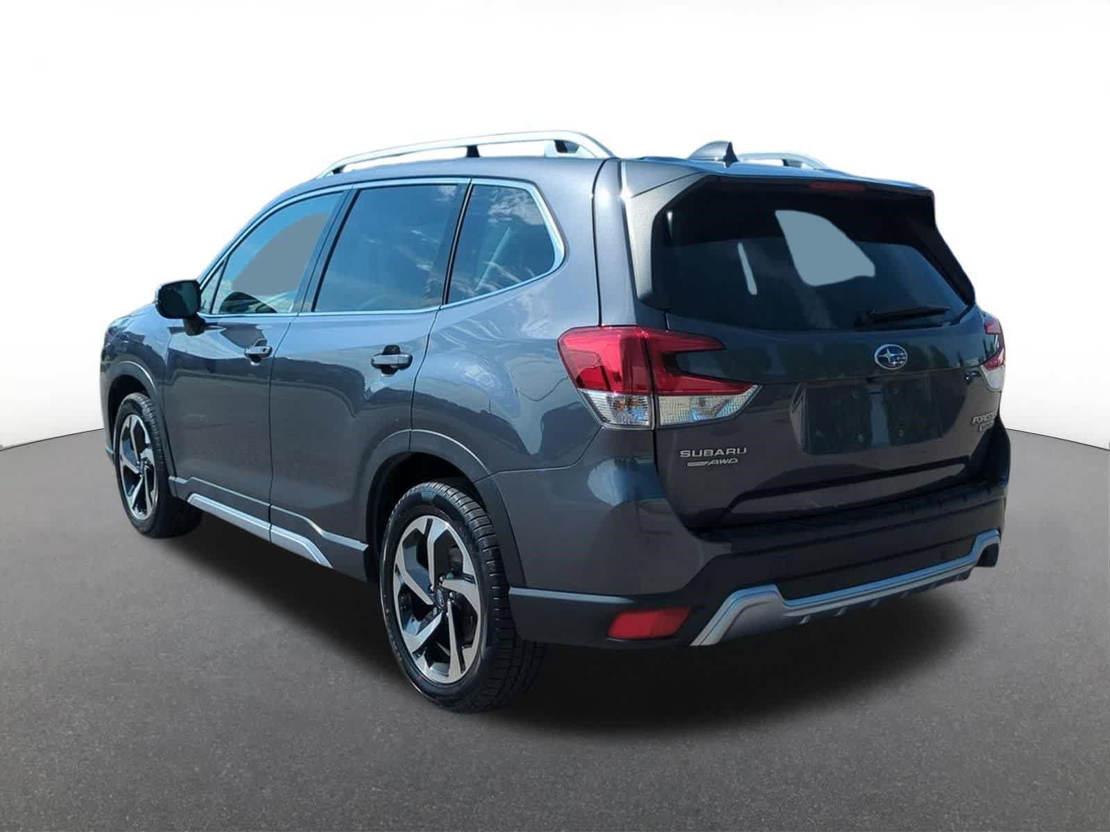 Used 2023 Subaru Forester Touring w/ Popular Package #2 AWD/4WD image 4