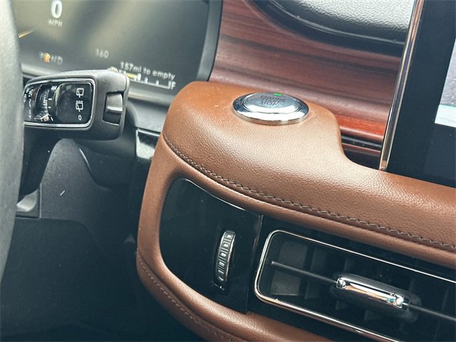 Used 2022 Lincoln Aviator Reserve w/ Equipment Group 201A image 32