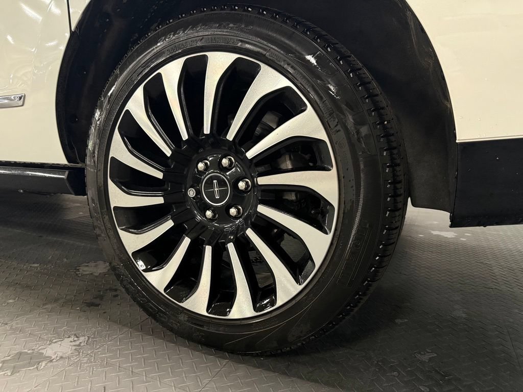 Used 2022 Lincoln Navigator L Black Label AWD/4WD image 7