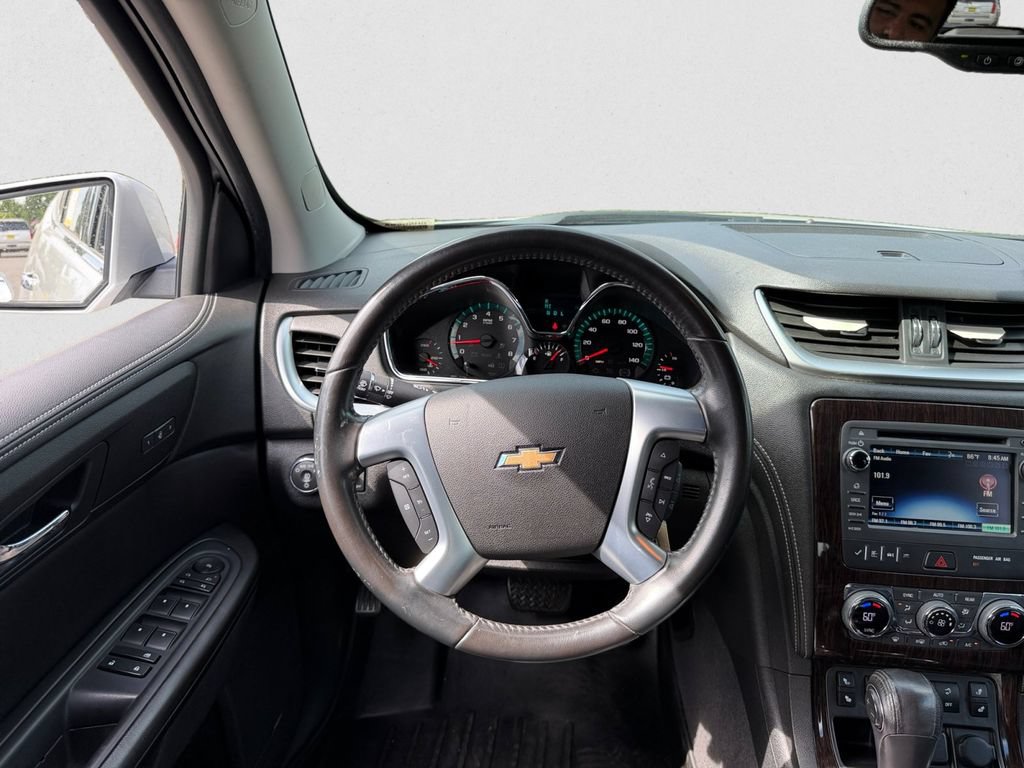 Used 2017 Chevrolet Traverse LT AWD/4WD image 12