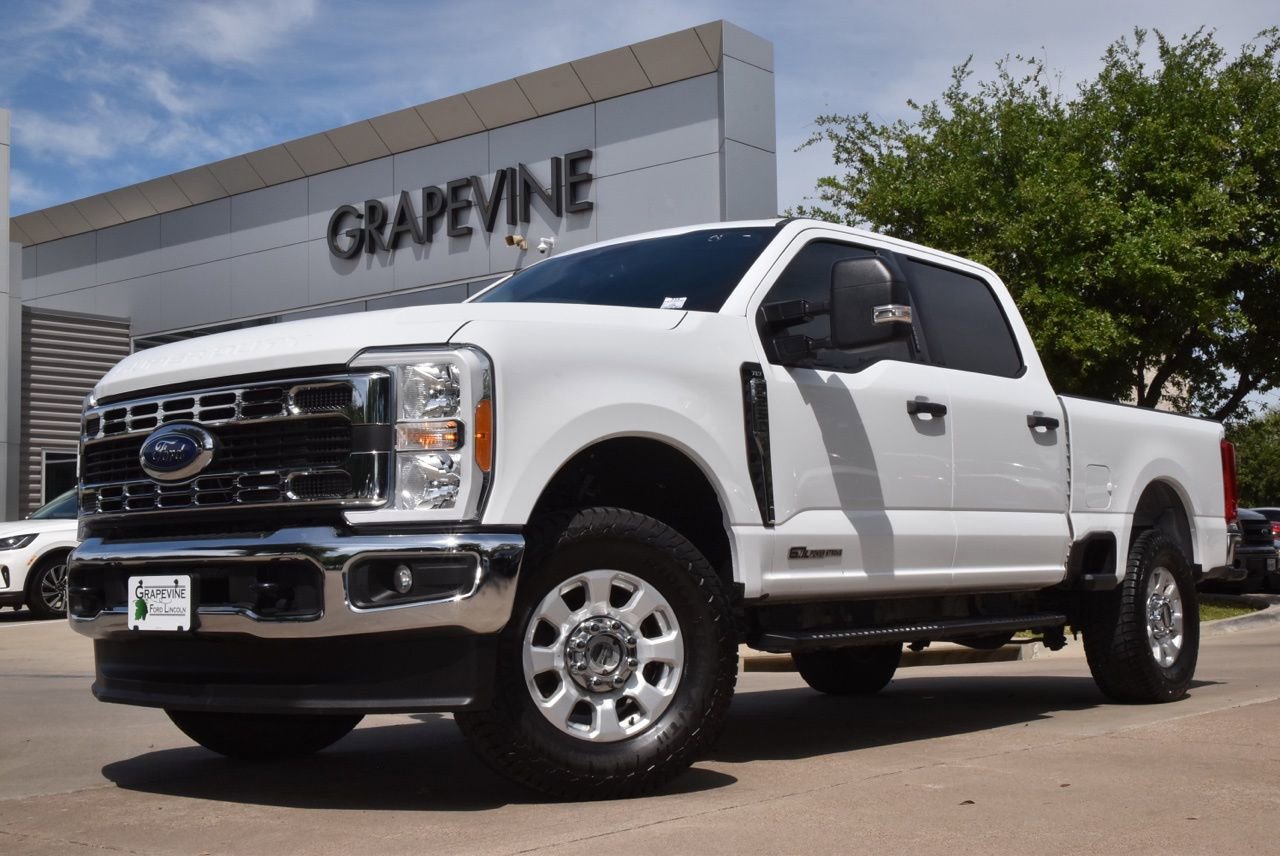 Used 2023 Ford F250 XLT w/ FX4 Off-Road Package image 2