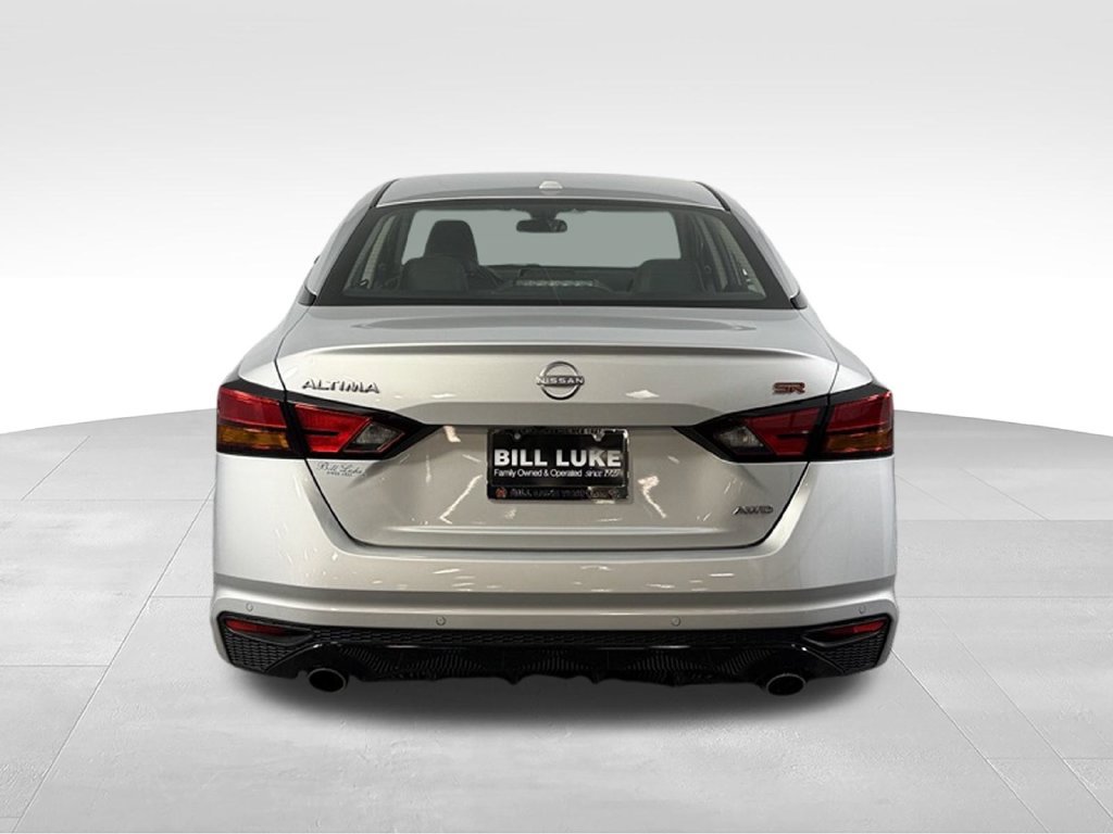 Used 2025 Nissan Altima 2.5 SR AWD/4WD image 11