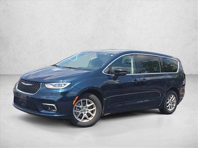 Used 2024 Chrysler Pacifica Touring-L FWD image 1