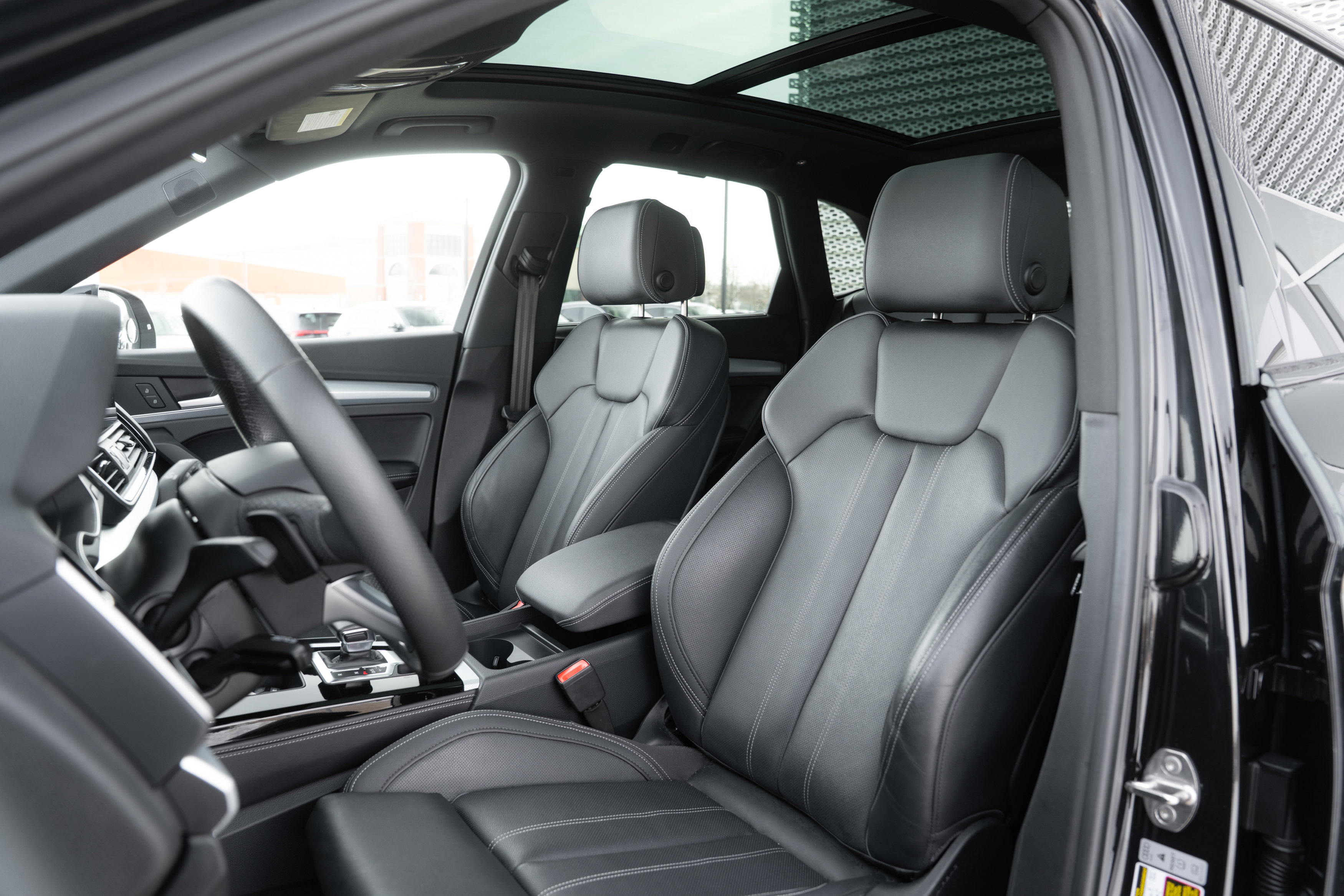 Certified 2025 Audi Q5 Prestige image 23