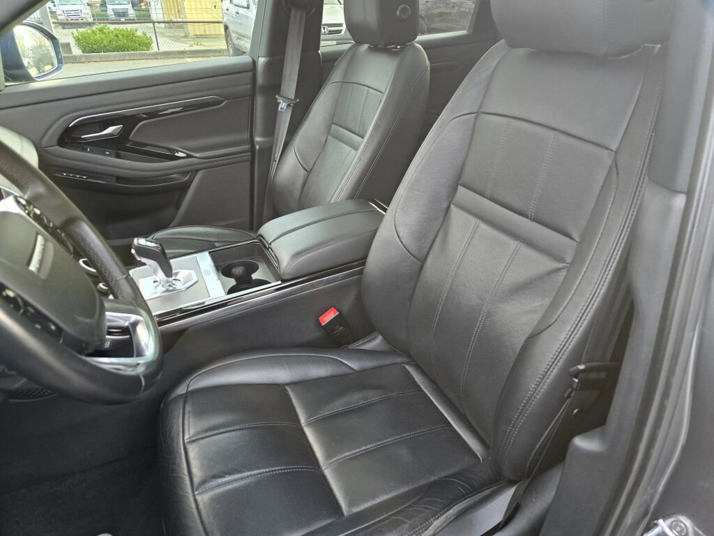 Used 2020 Land Rover Range Rover Evoque SE image 21