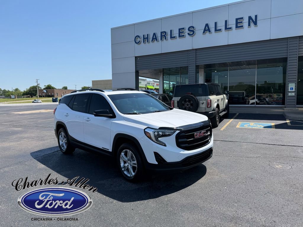 Used 2021 GMC Terrain SLT w/ Infotainment Package II AWD/4WD image 1