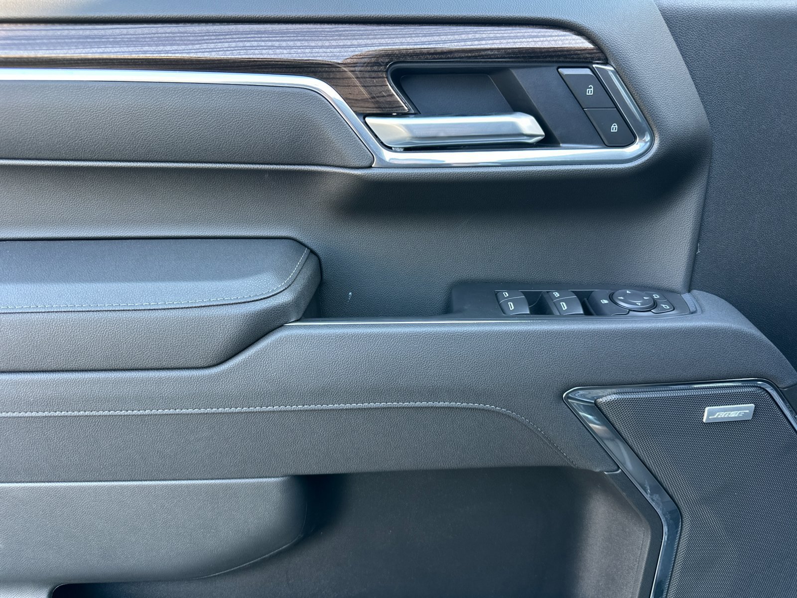New 2026 Chevrolet Silverado 1500 LT Trail Boss w/ LT Trail Boss Premium Package AWD/4WD image 11