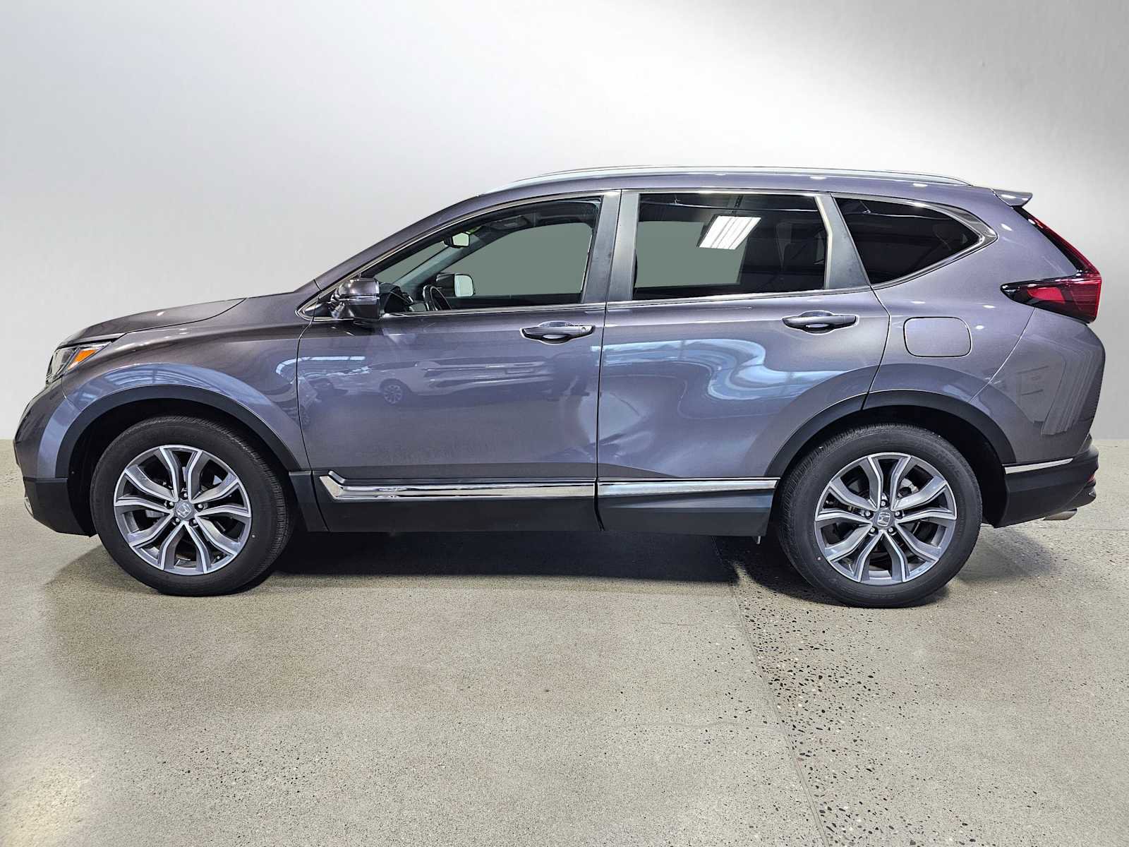 Used 2022 Honda CR-V Touring image 4