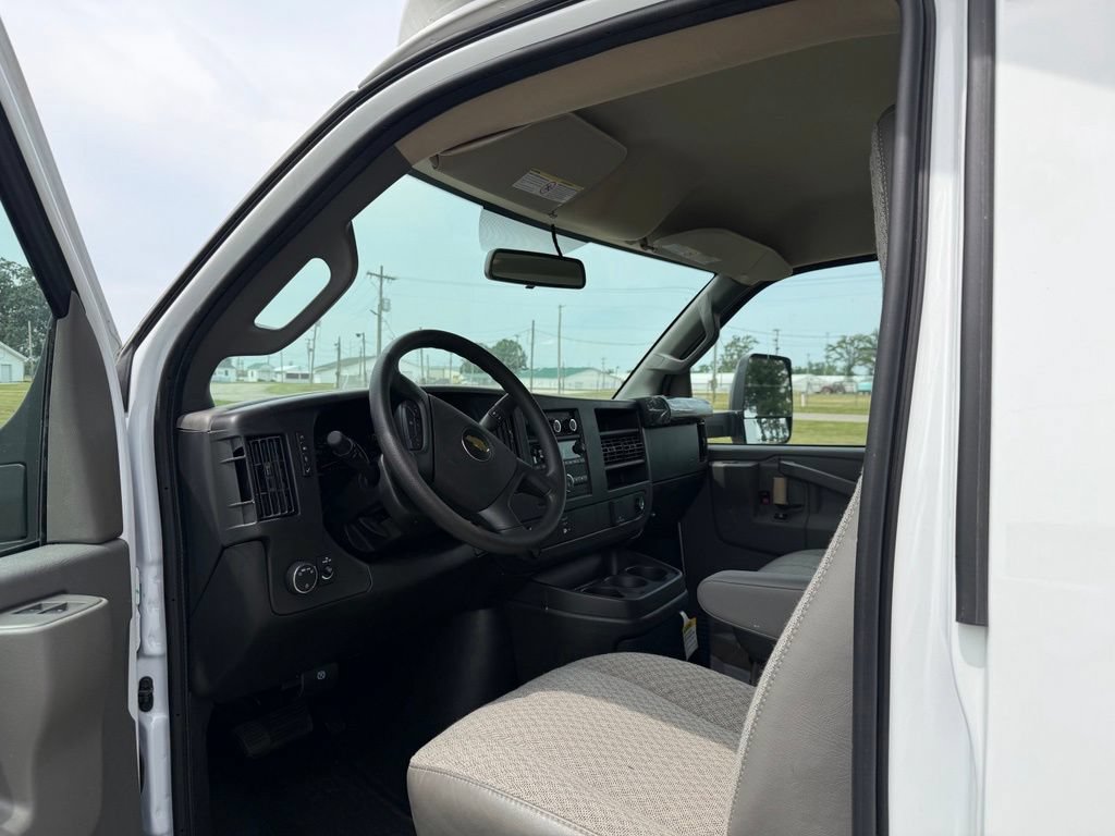 New 2026 Chevrolet Express 3500 w/ Power Convenience Package RWD image 17