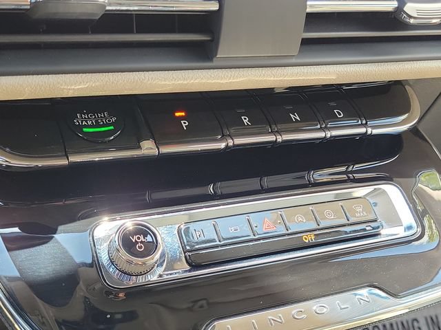 Certified 2025 Lincoln Corsair FWD image 25