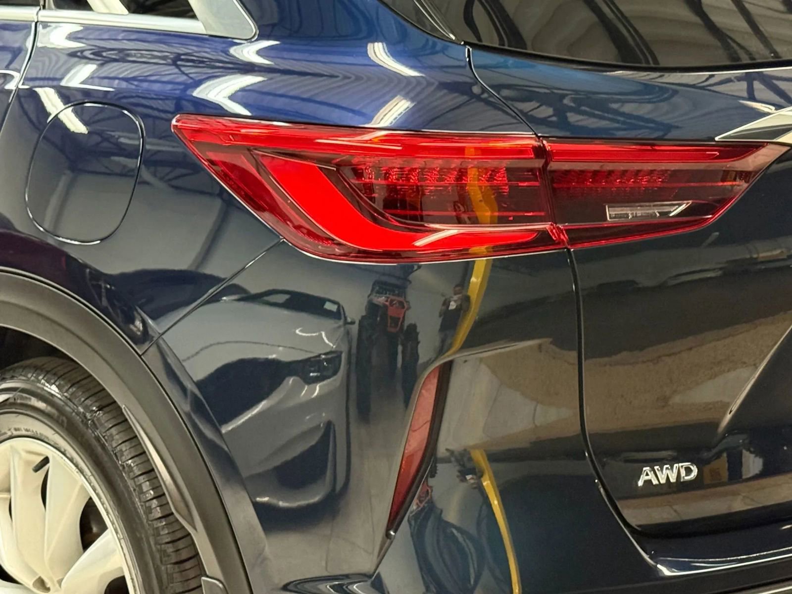 Used 2019 INFINITI QX50 Essential w/ Proassist Package image 12