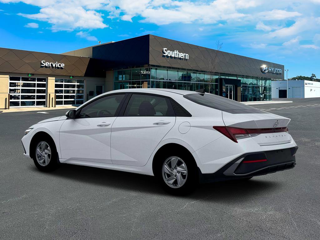 New 2026 Hyundai Elantra SE image 4