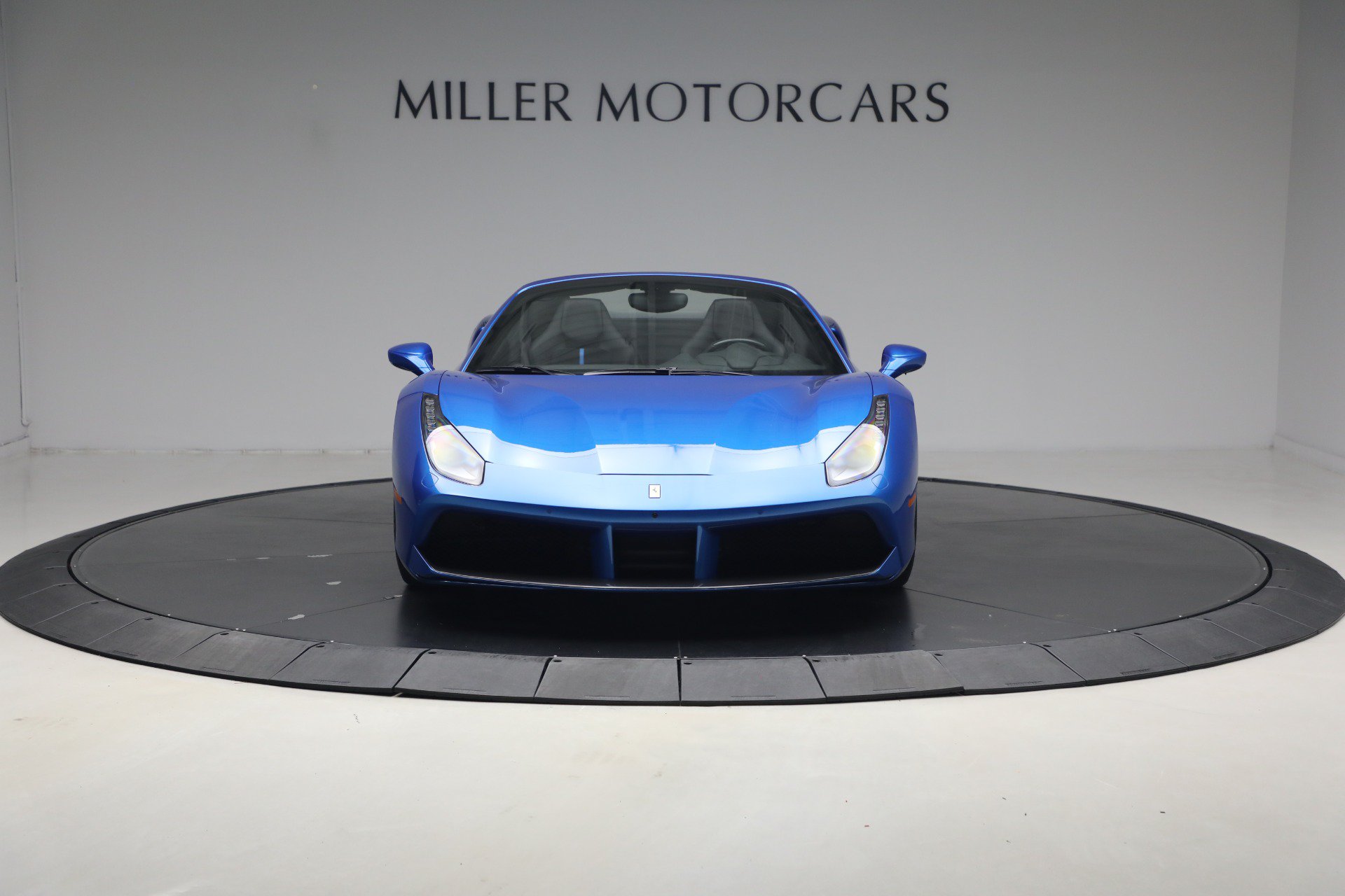 Used 2017 Ferrari 488 Spider RWD image 12