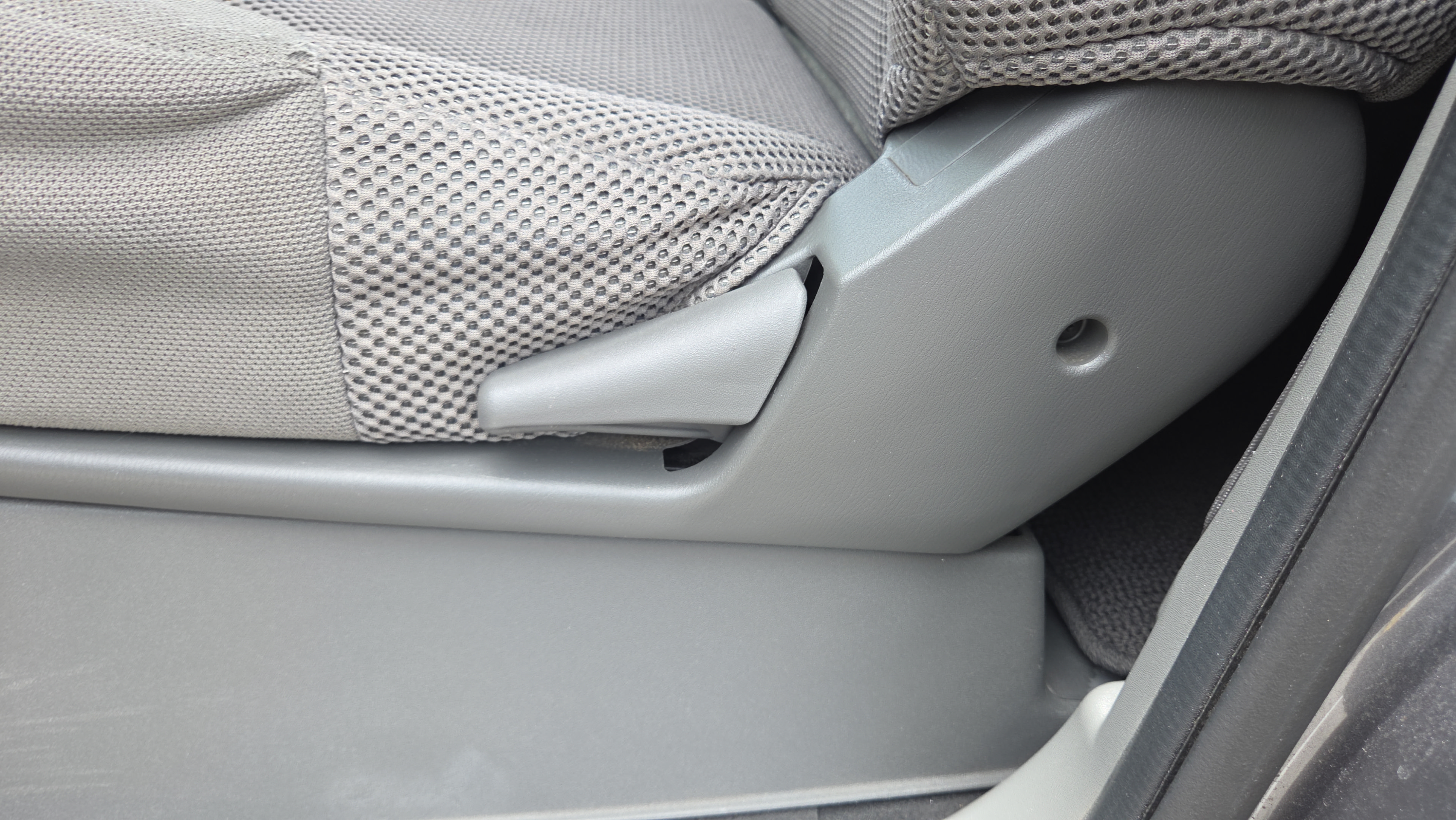 Used 2021 Nissan Frontier SV w/ Midnight Edition Floor Mats RWD image 10