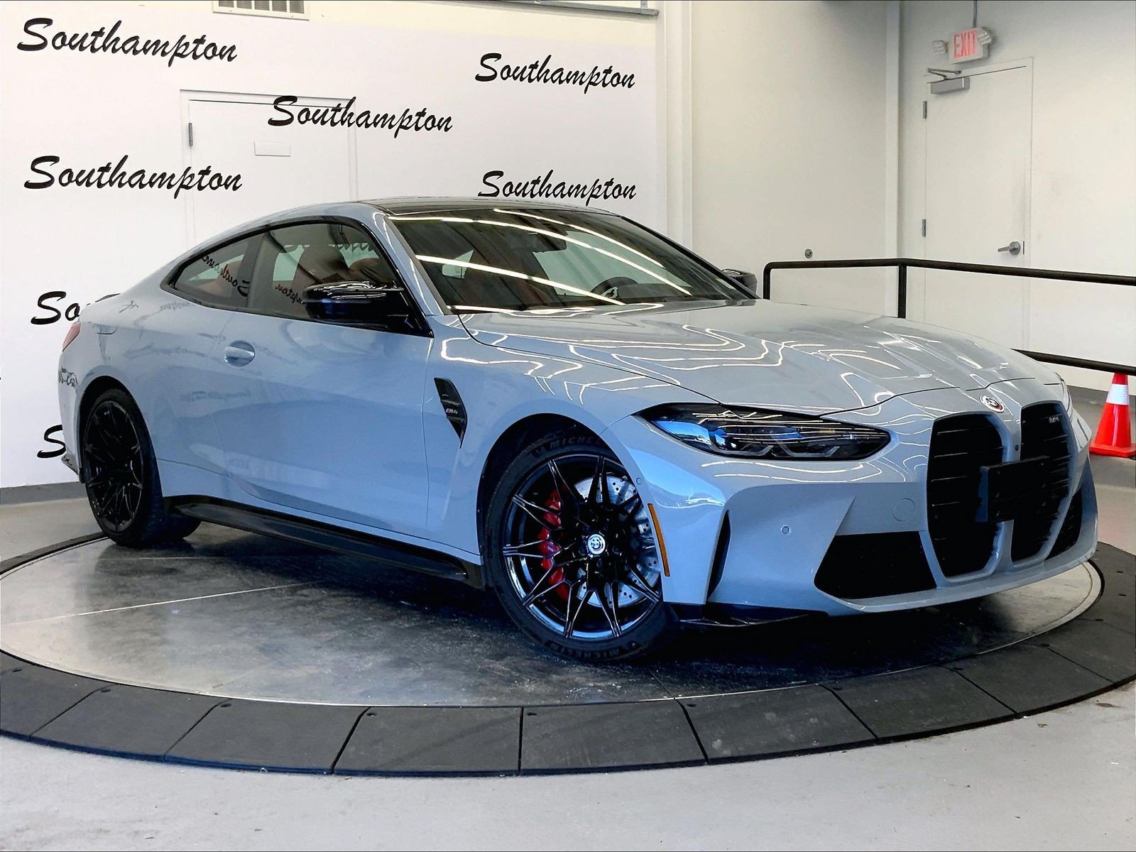 Used 2023 BMW M4 Coupe w/ Executive Package RWD image 1
