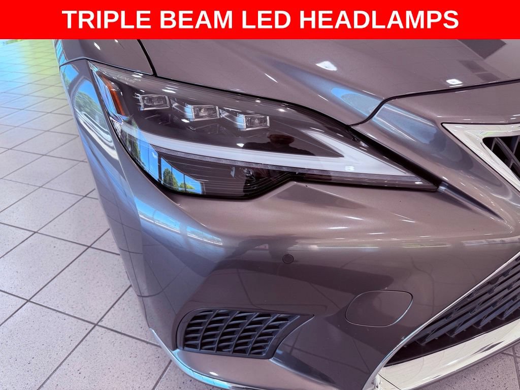 Used 2023 Lexus LS 500 w/ Accessory Package (Z2) RWD image 9