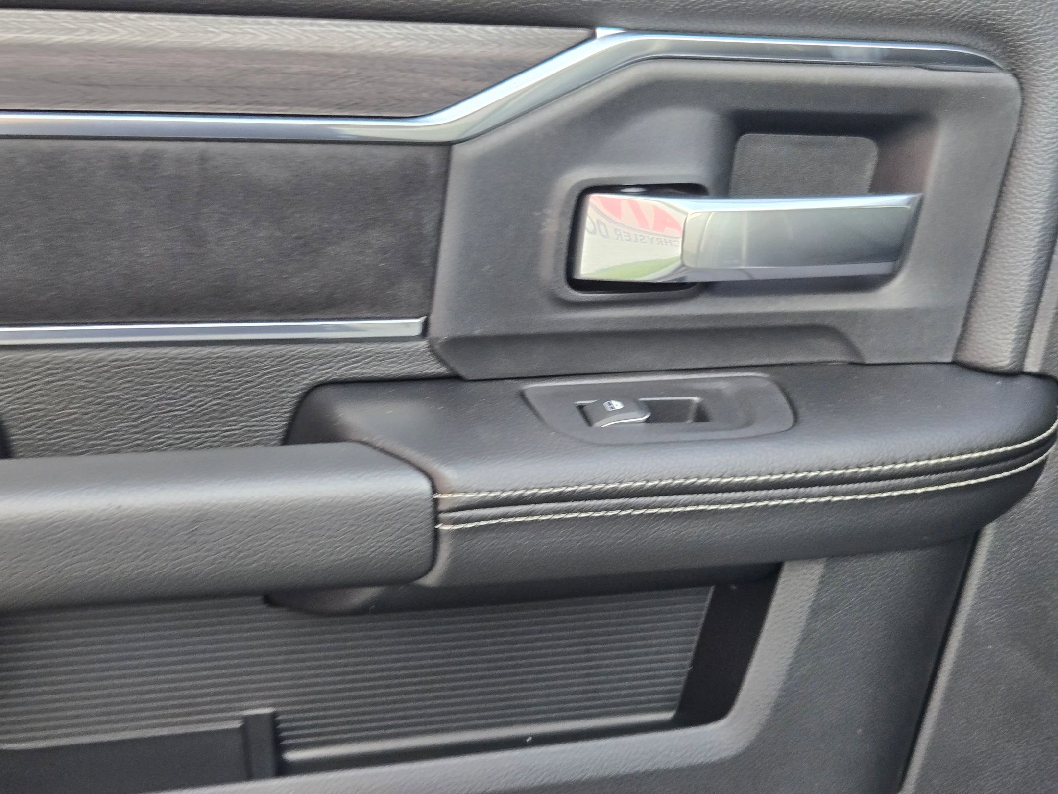 New 2026 RAM 2500 Laramie AWD/4WD image 33