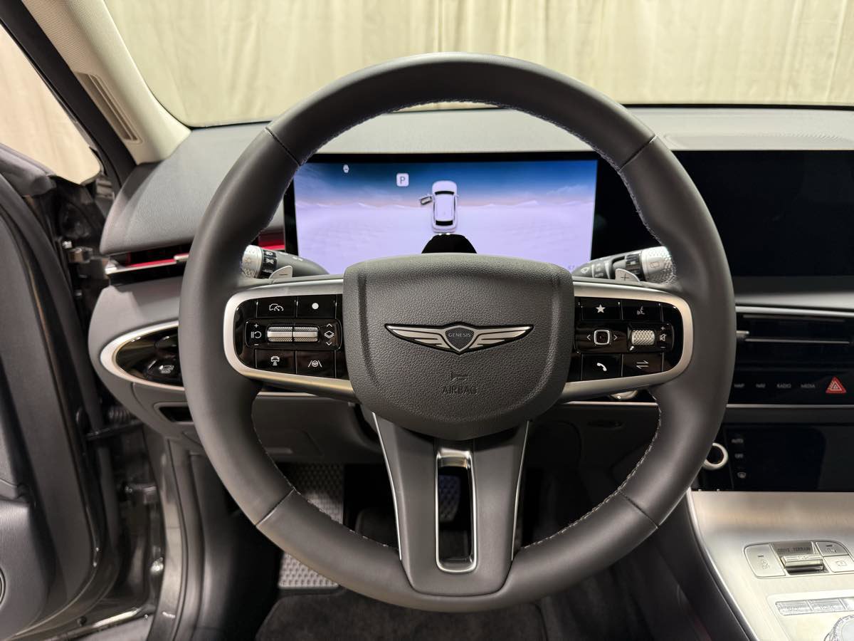 Used 2026 Genesis GV70 2.5T Advanced AWD/4WD image 11