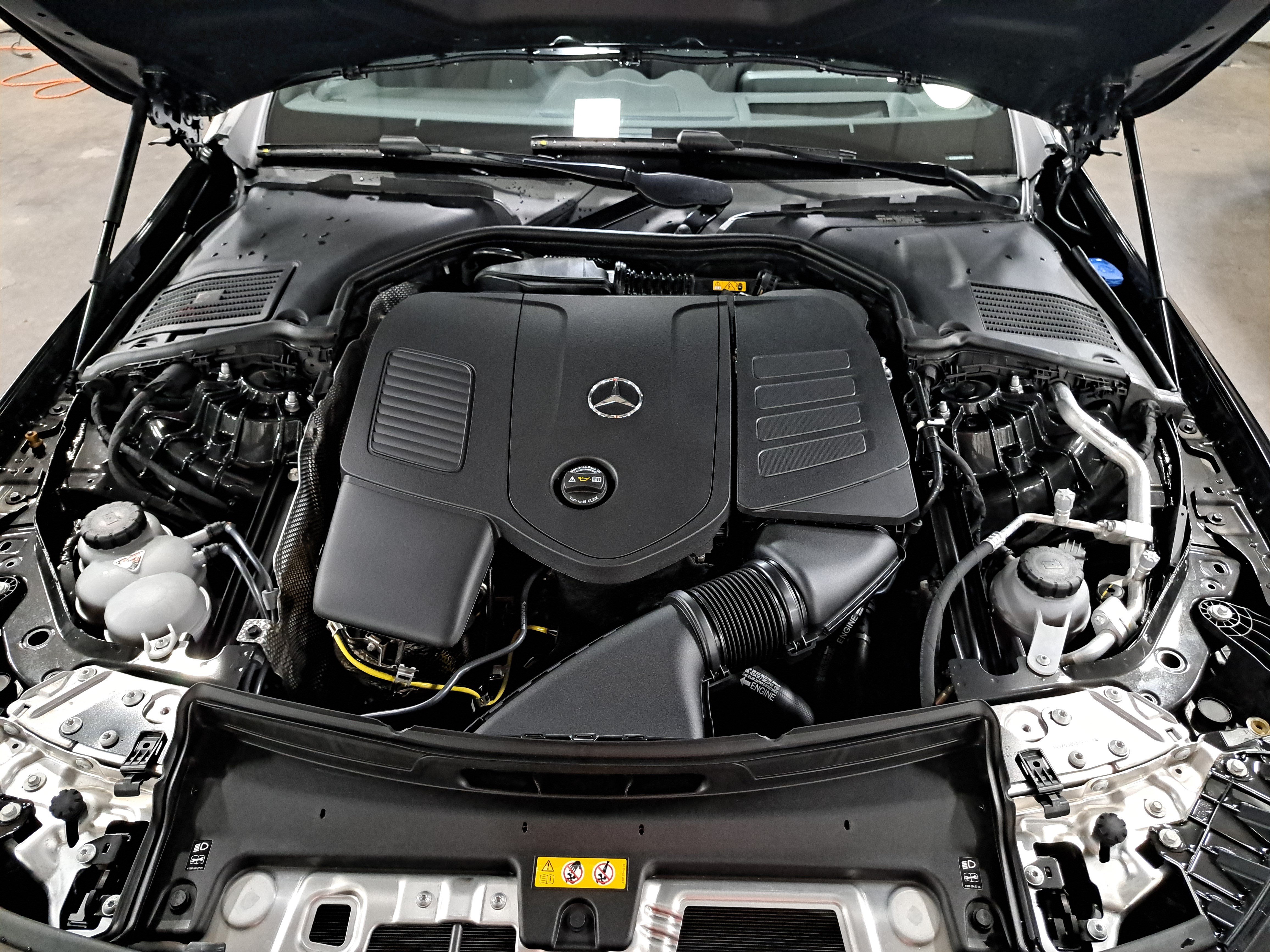New 2026 Mercedes-Benz CLE 300 4MATIC Coupe image 32