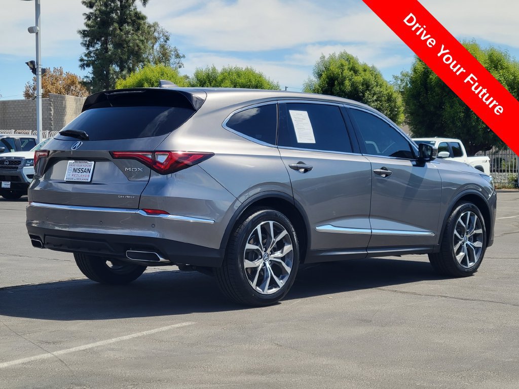 Used 2024 Acura MDX w/ Technology Package AWD/4WD image 4