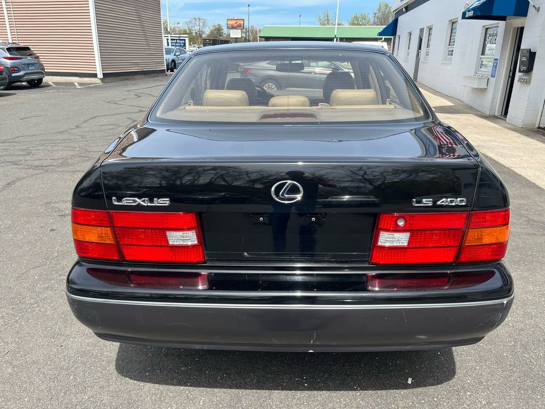 Used 1999 Lexus LS 400 RWD image 18