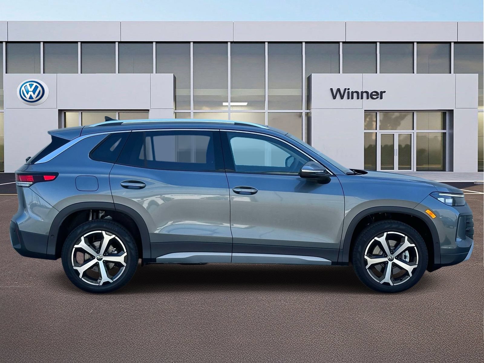 New 2026 Volkswagen Tiguan SE AWD/4WD image 6