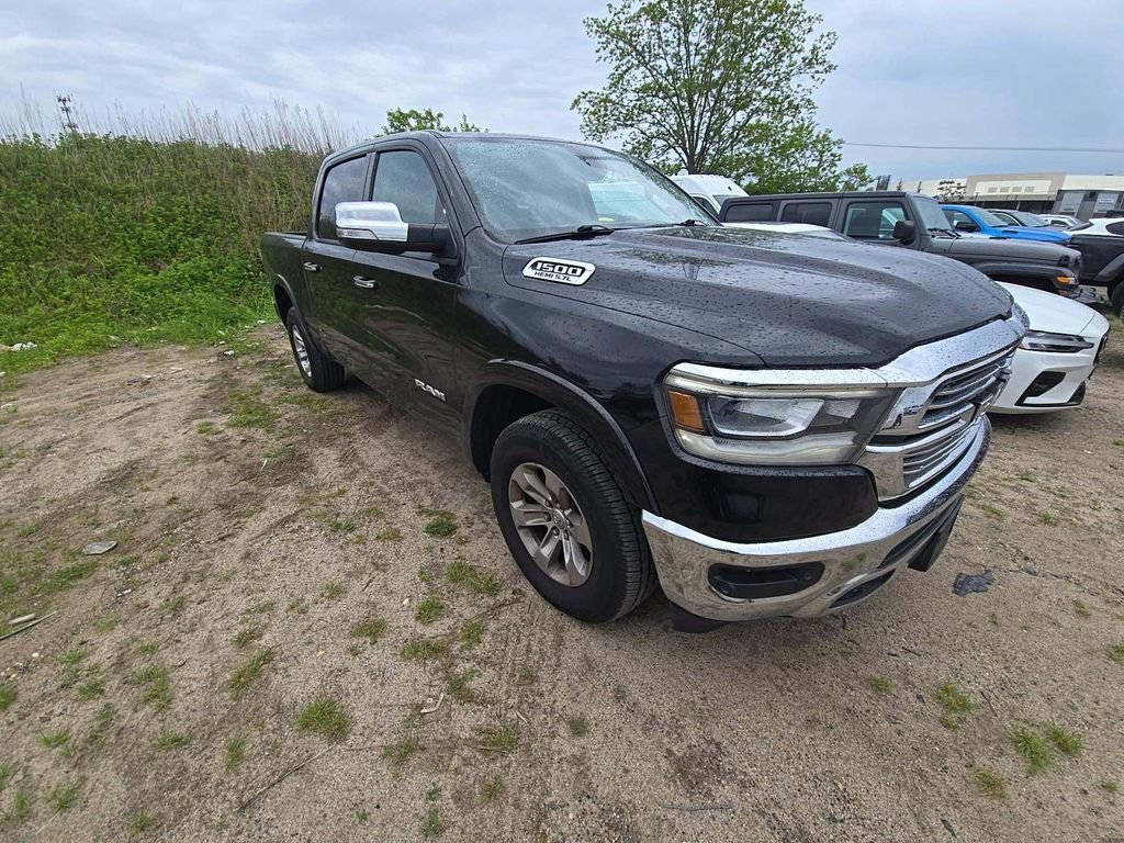 Used 2019 RAM 1500 Laramie AWD/4WD image 4