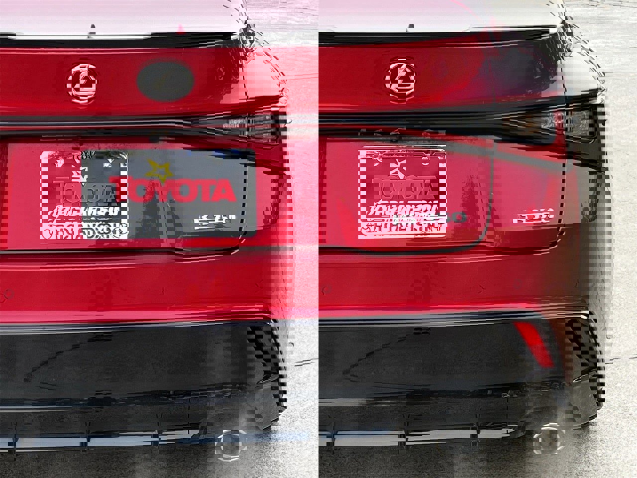 Used 2023 Lexus IS 350 F Sport image 6