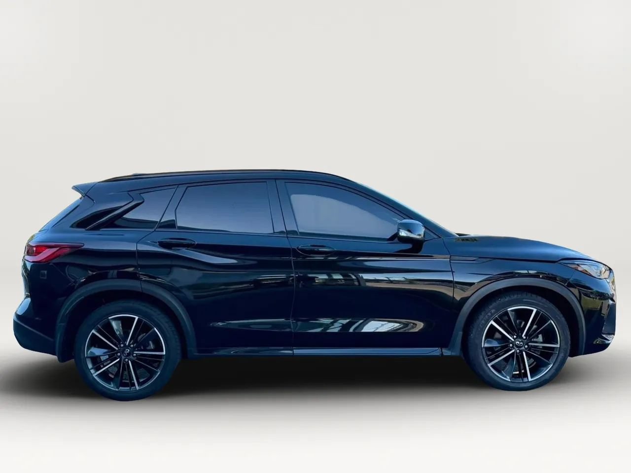 Used 2023 INFINITI QX50 Sport AWD/4WD image 8