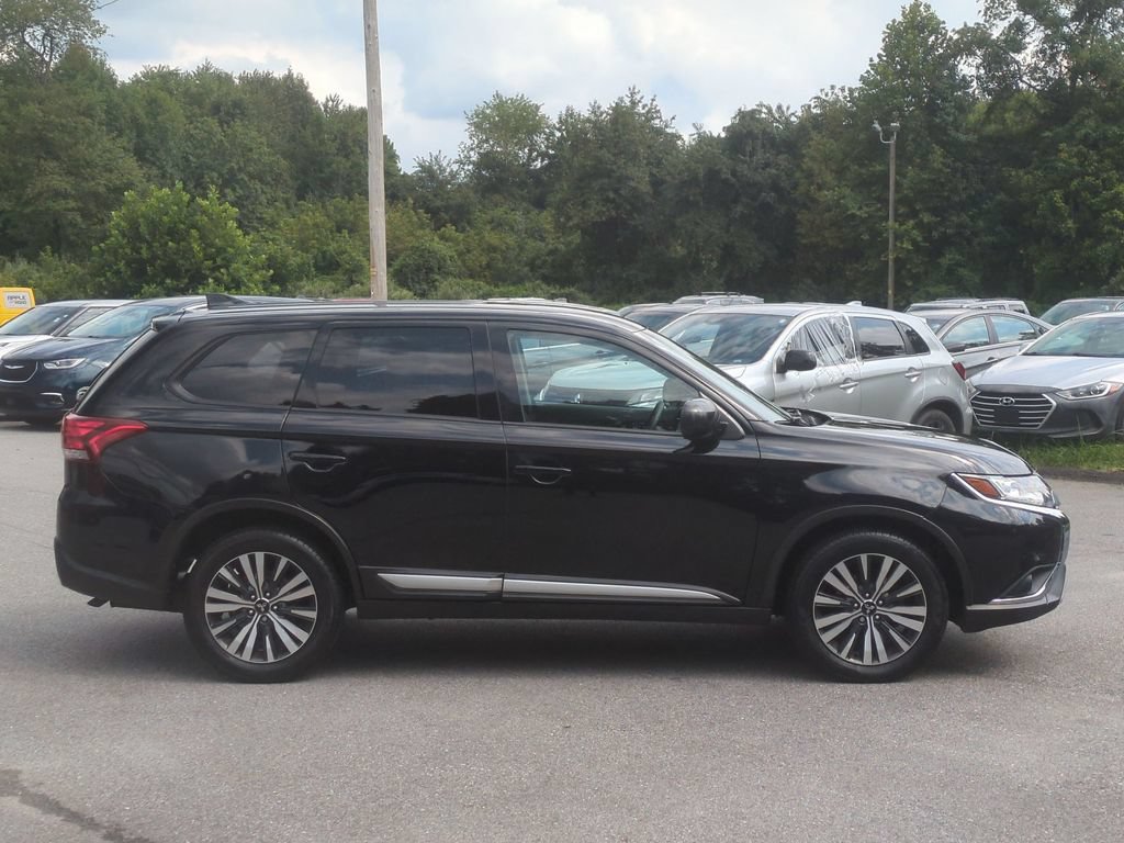 Used 2020 Mitsubishi Outlander ES FWD image 4