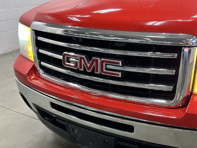 Used 2013 GMC Sierra 1500 SLT w/ SLT Convenience Package AWD/4WD image 28