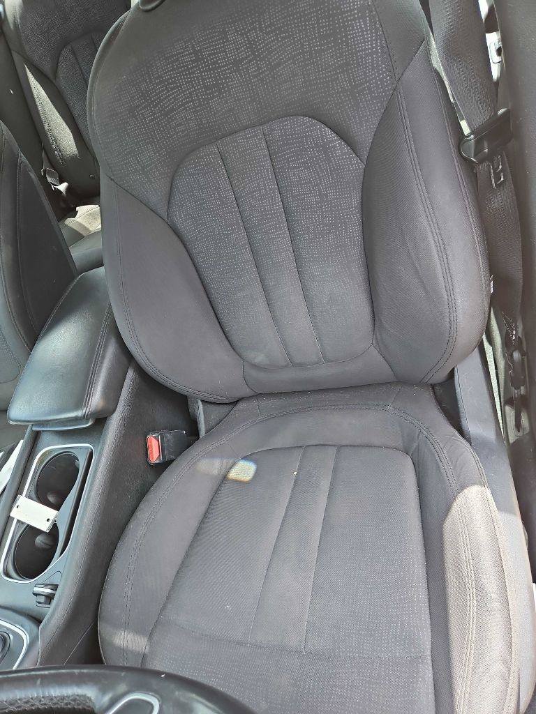 Used 2015 Chrysler 200 Limited w/ Convenience Group FWD image 12