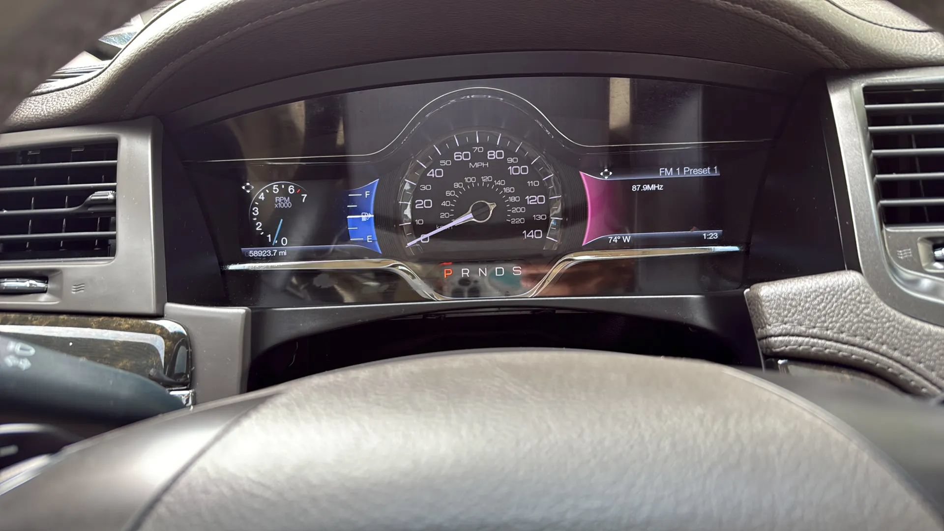 Used 2014 Lincoln MKS AWD w/ Equipment Group 101A image 31